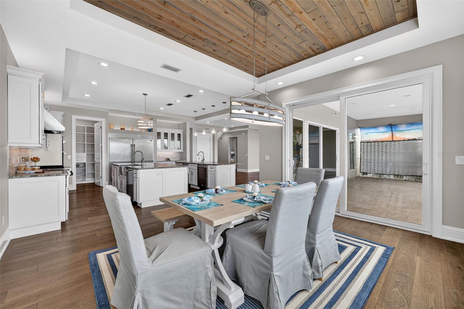 Image 23 of 96 For 13 Treasure Ln