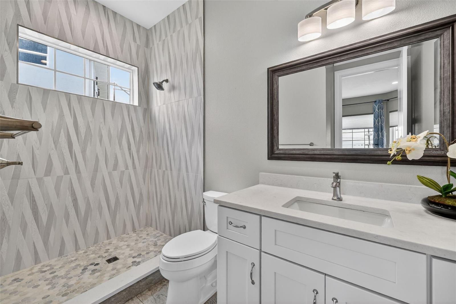 Image 36 of 96 For 13 Treasure Ln