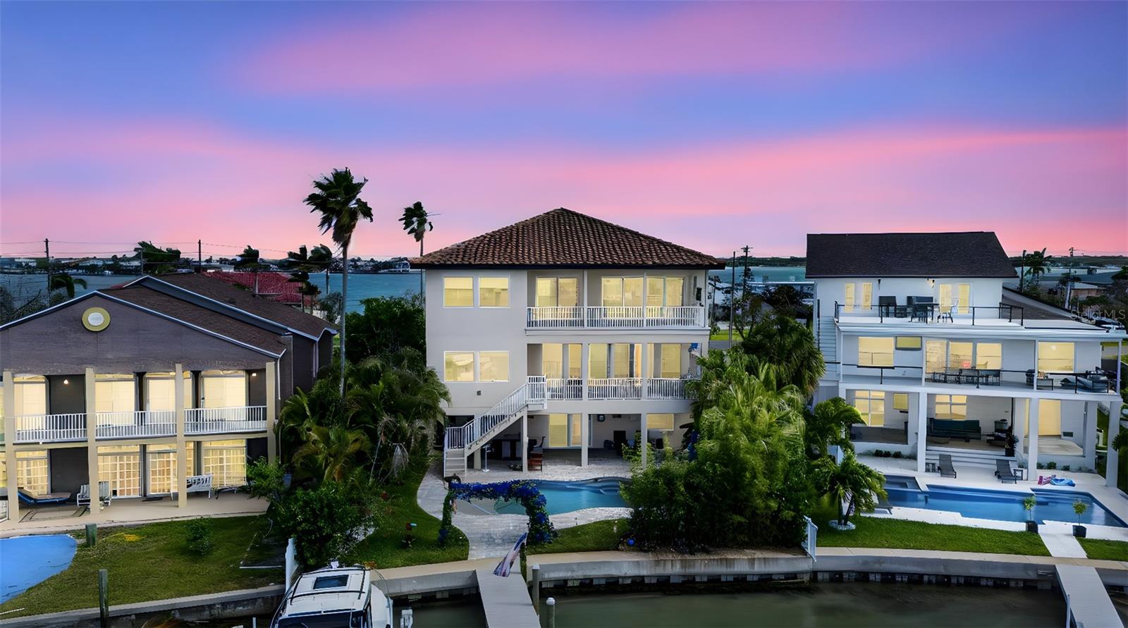 Image 42 of 96 For 13 Treasure Ln