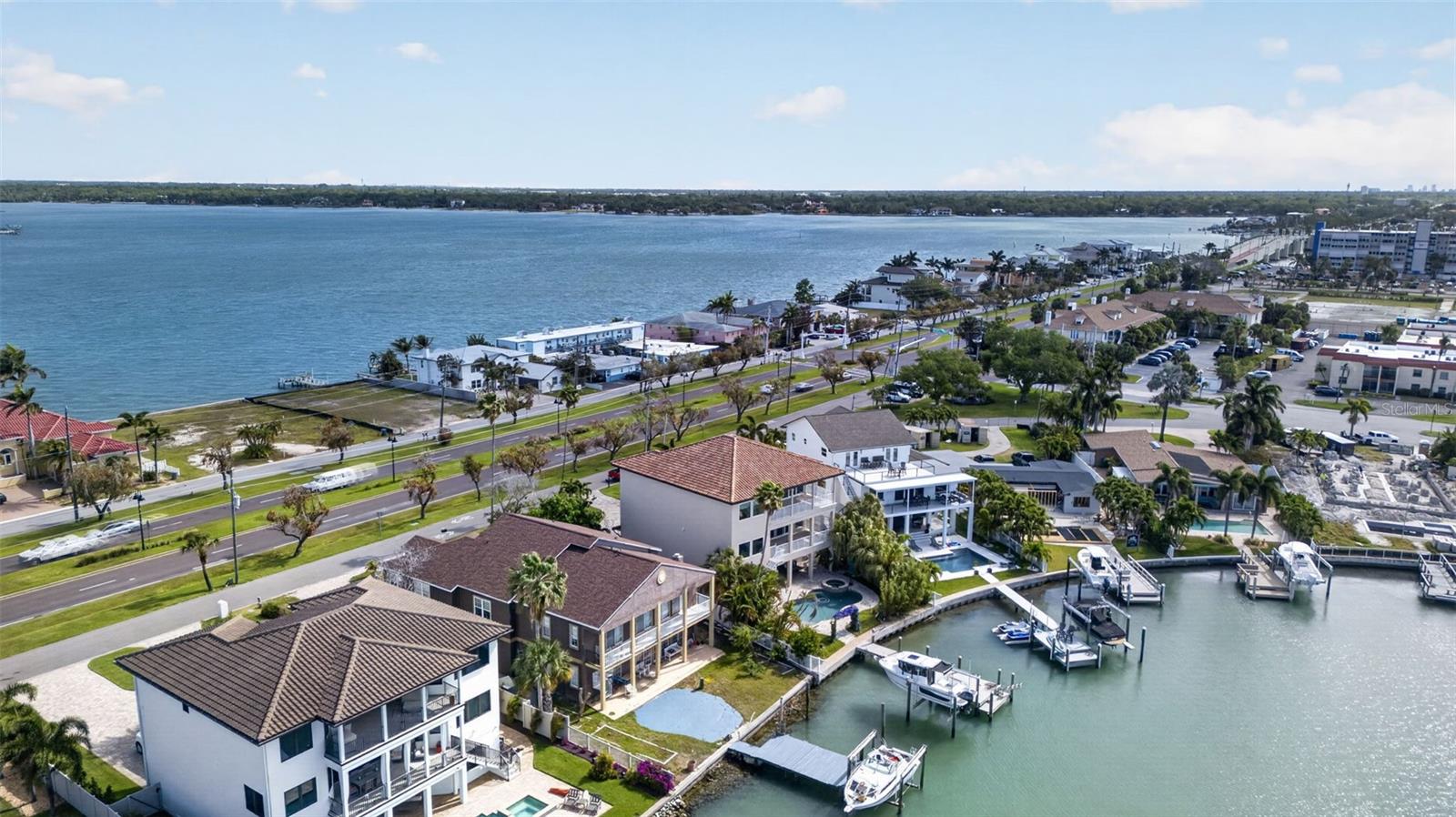 Image 57 of 96 For 13 Treasure Ln