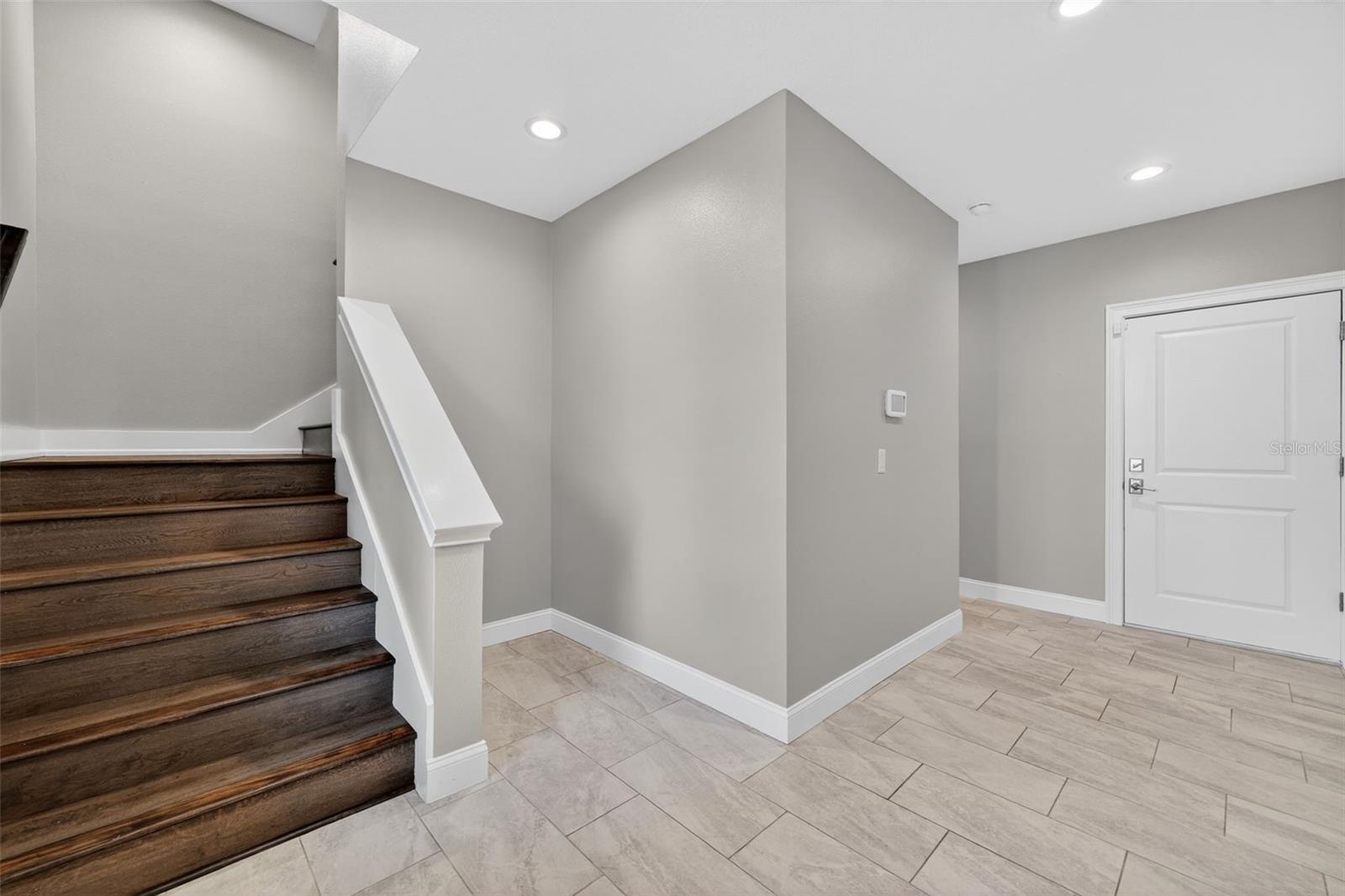 Image 6 of 96 For 13 Treasure Ln