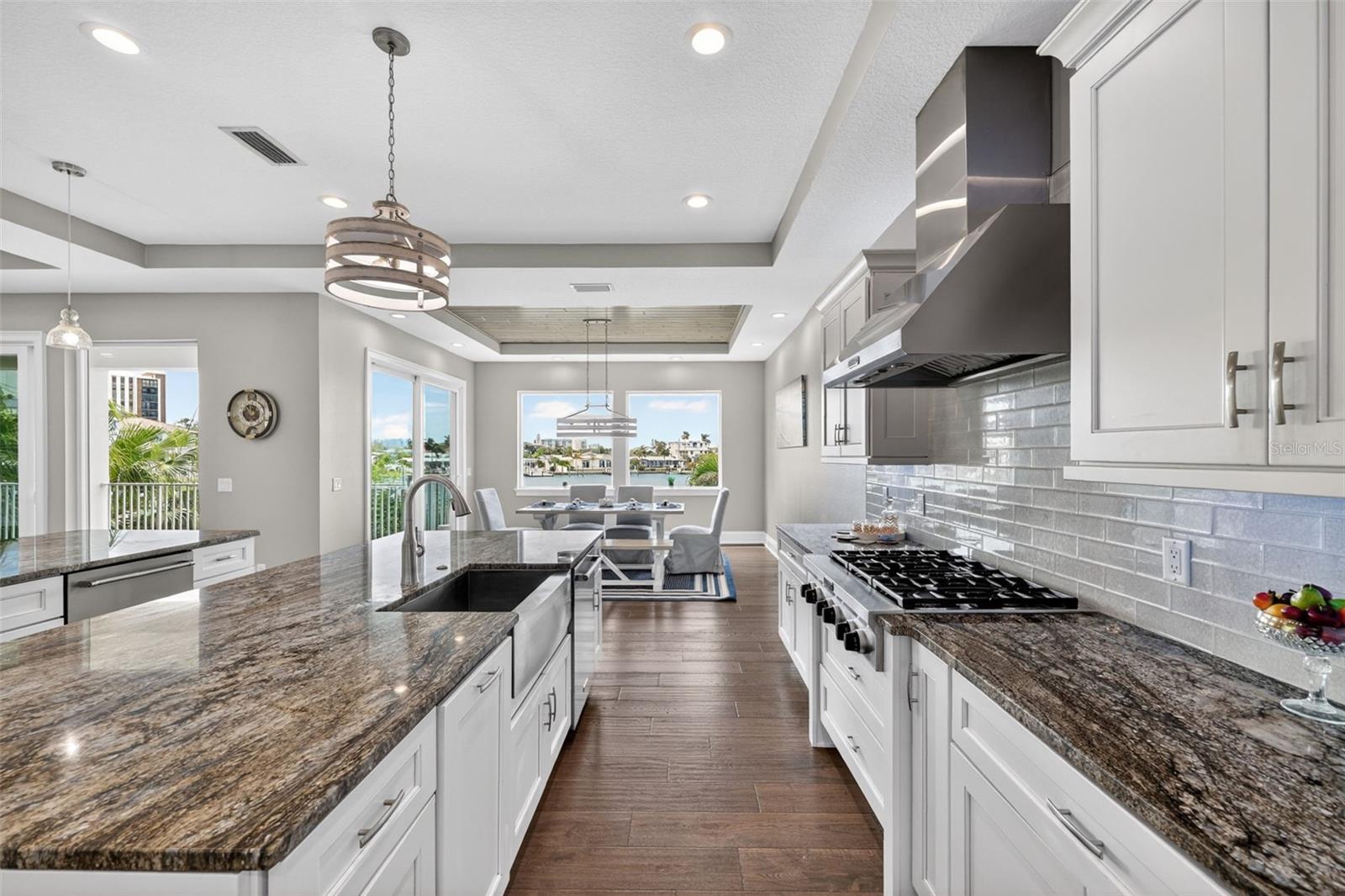 Image 60 of 96 For 13 Treasure Ln