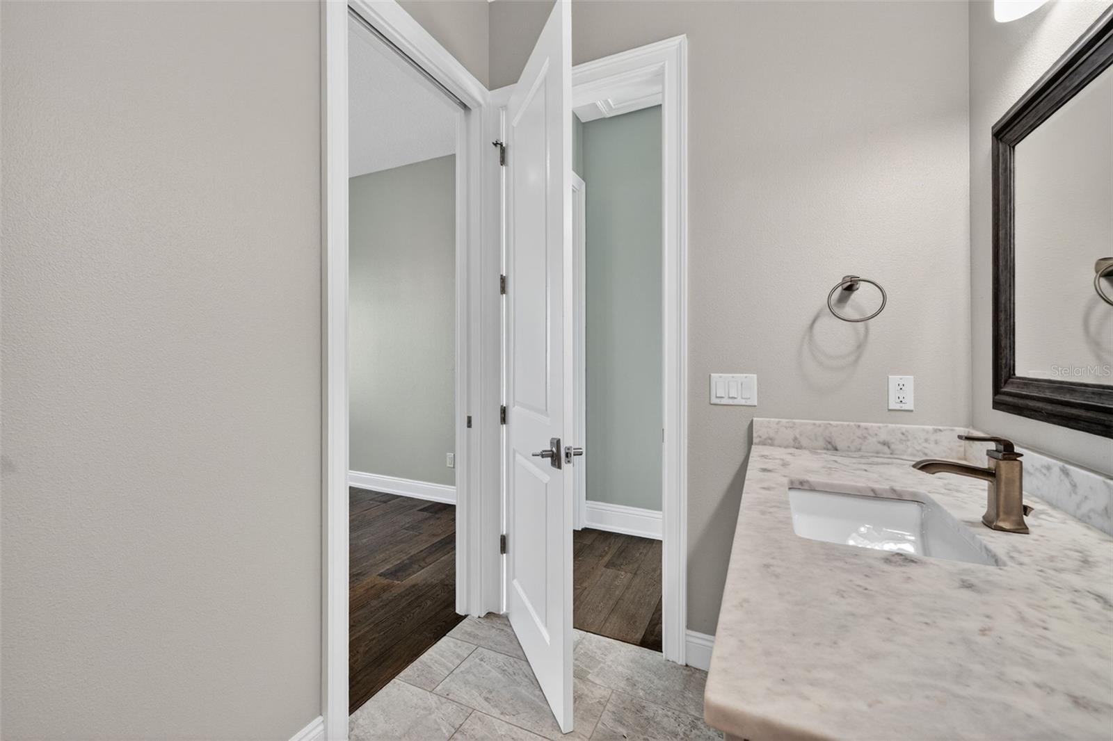 Image 68 of 96 For 13 Treasure Ln