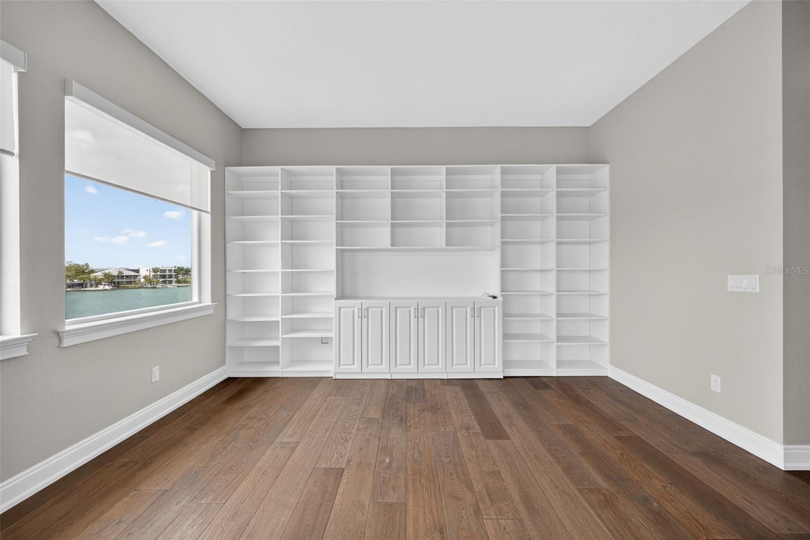 Image 79 of 96 For 13 Treasure Ln