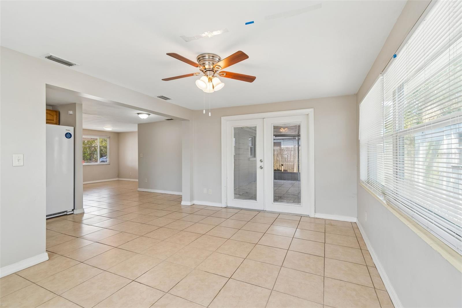 Image 11 of 28 For 11915 106th Street