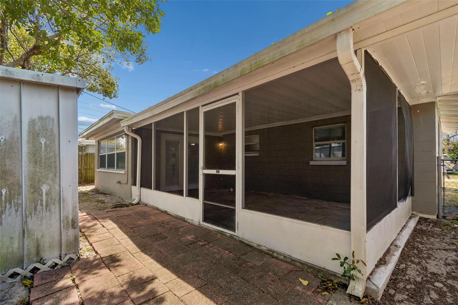 Image 27 of 28 For 11915 106th Street