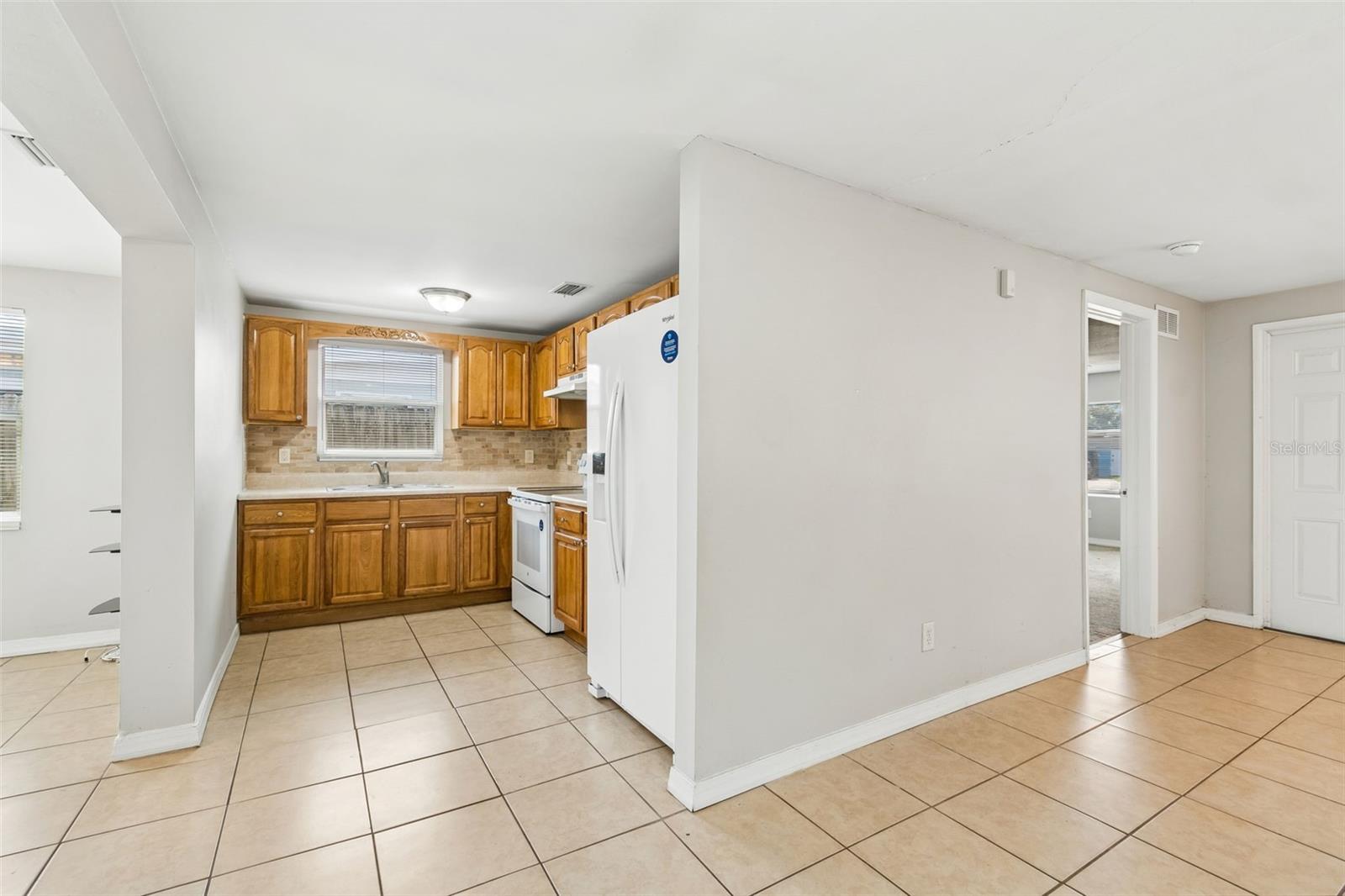 Image 5 of 28 For 11915 106th Street