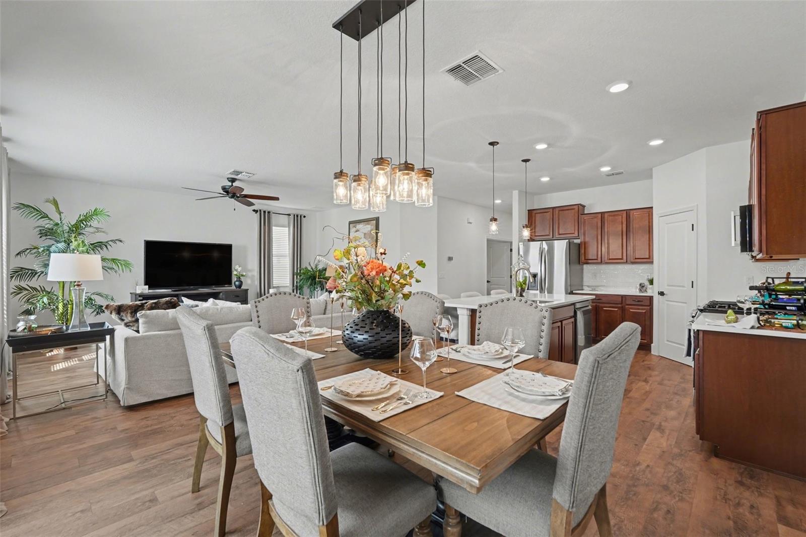 Image 17 of 52 For 8165 Faire Frost Lane