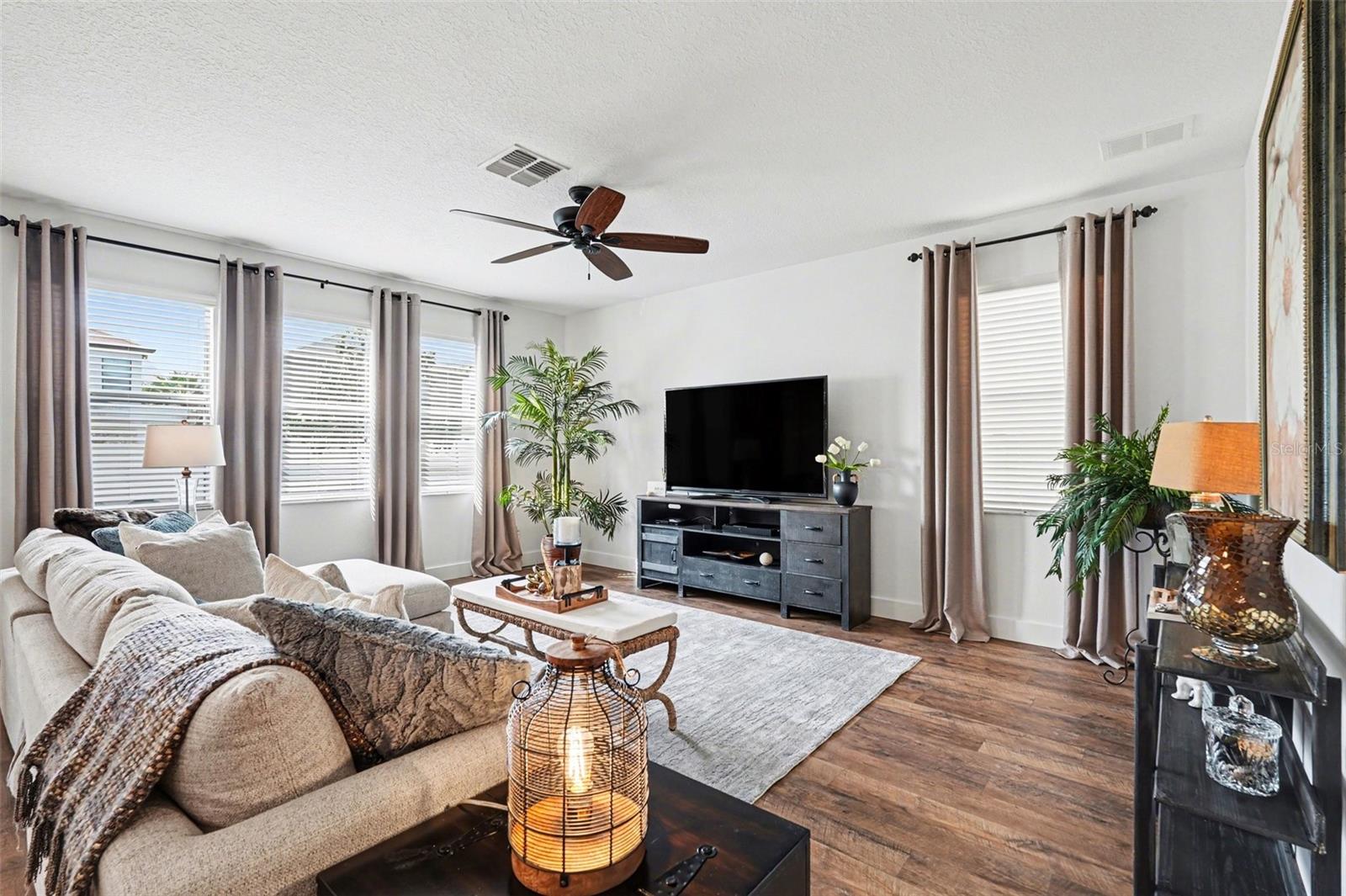 Image 9 of 52 For 8165 Faire Frost Lane