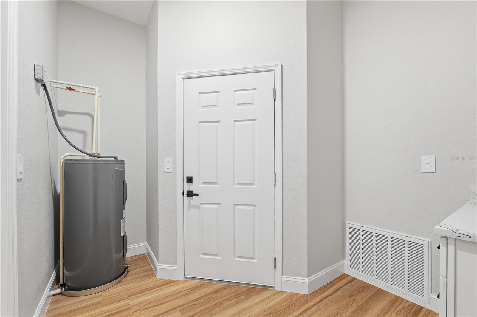 Image 28 of 36 For 9342 Wheystone Drive