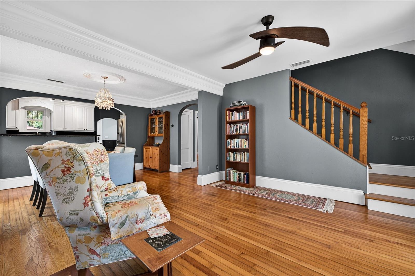 Image 10 of 42 For 2445 6th Avenue N