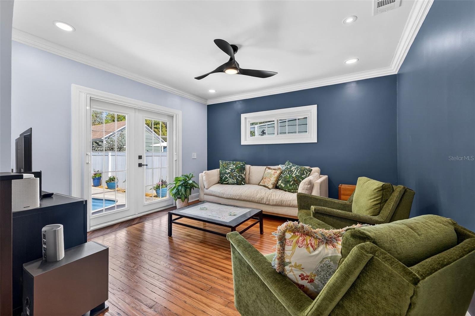 Image 21 of 42 For 2445 6th Avenue N