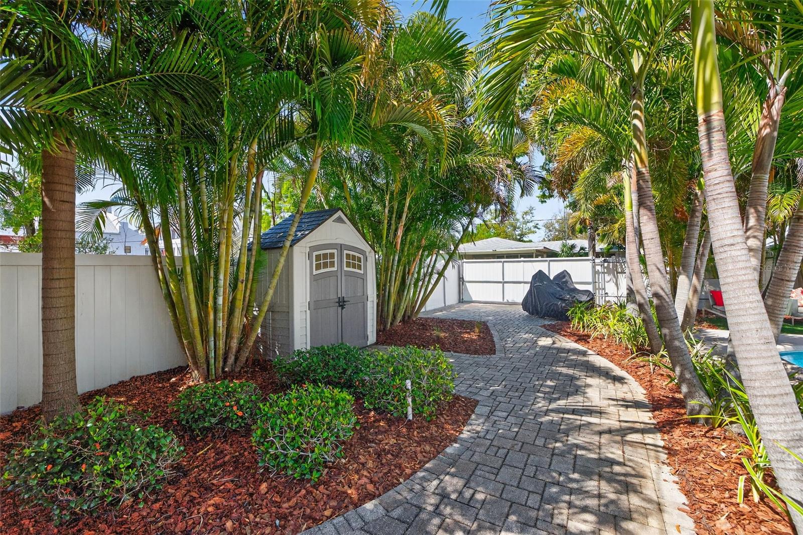 Image 39 of 42 For 2445 6th Avenue N