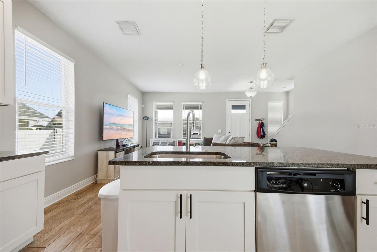 Image 13 of 43 For 3222 Prescott Street N