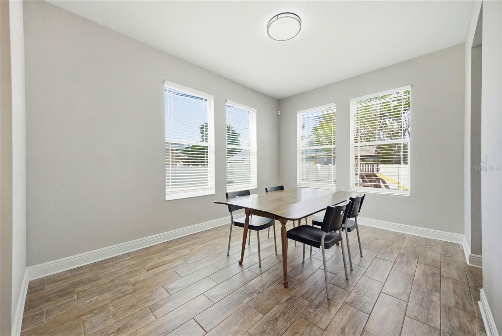 Image 15 of 43 For 3222 Prescott Street N