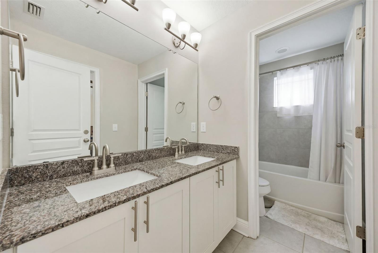 Image 22 of 43 For 3222 Prescott Street N