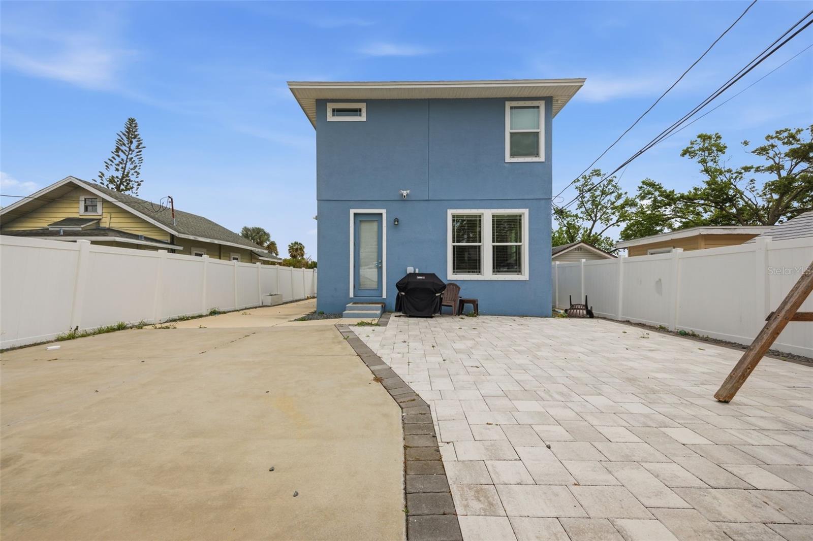 Image 31 of 43 For 3222 Prescott Street N