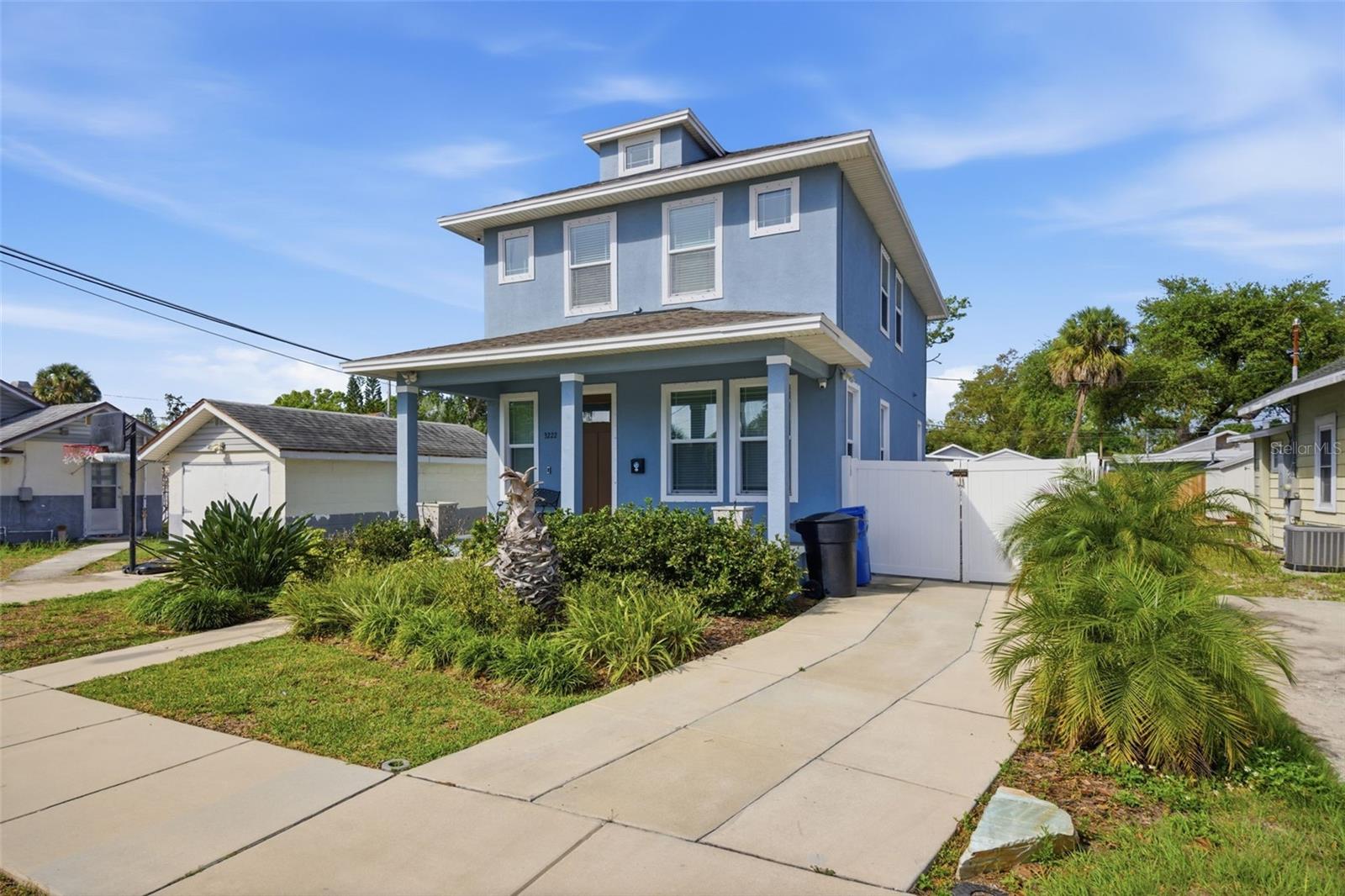 Image 4 of 43 For 3222 Prescott Street N