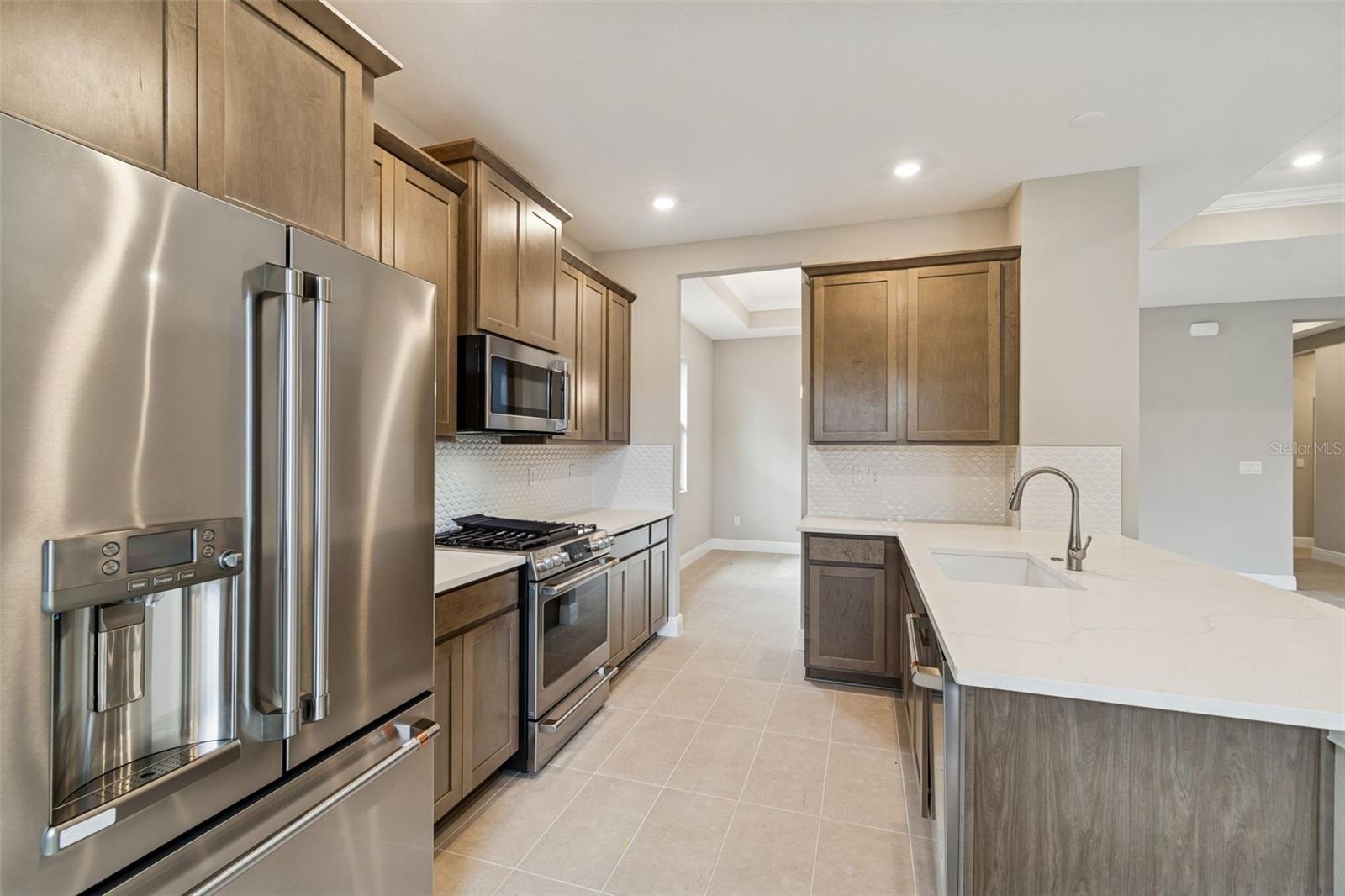 Listing photo id 1 for 19474 Lily Pond Court