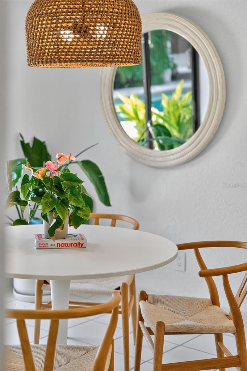 Image 31 of 75 For 1835 Serpentine Drive S