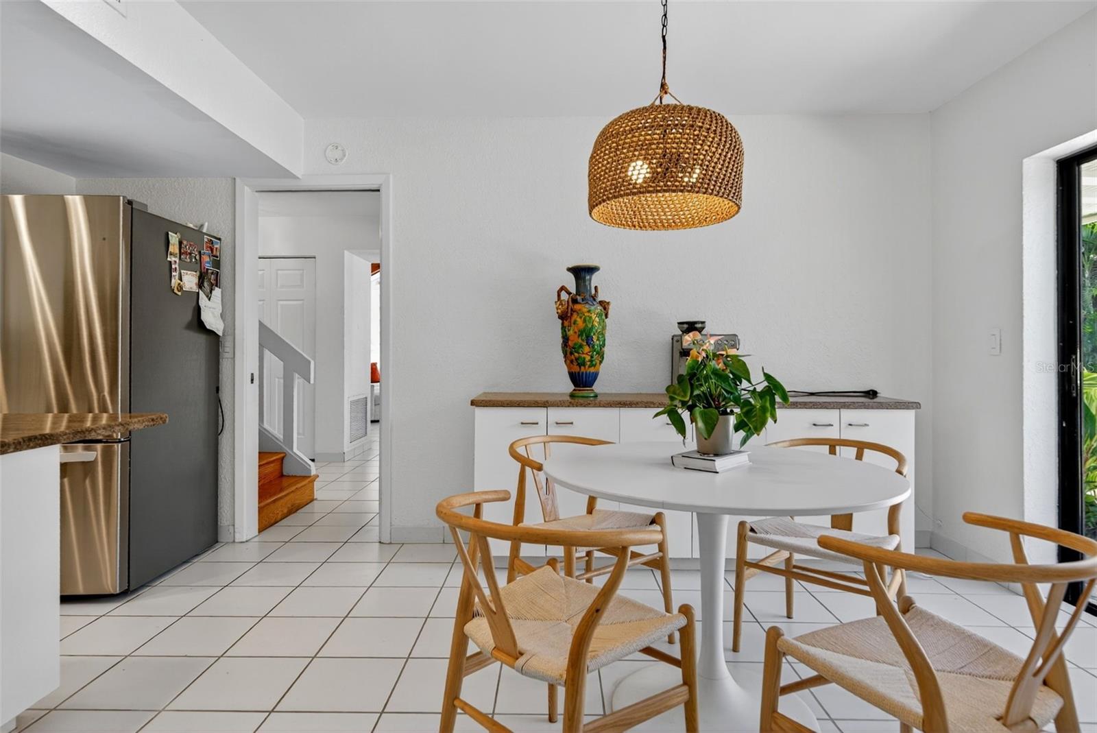 Image 34 of 75 For 1835 Serpentine Drive S