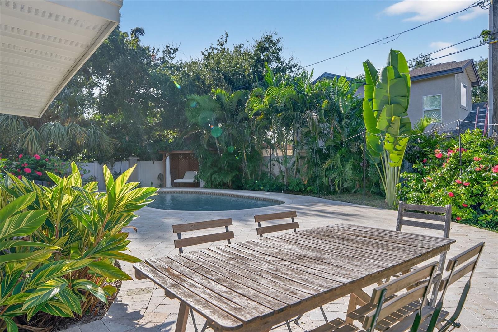 Image 48 of 75 For 1835 Serpentine Drive S