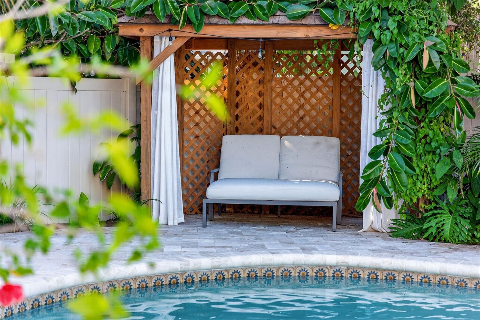 Image 55 of 75 For 1835 Serpentine Drive S