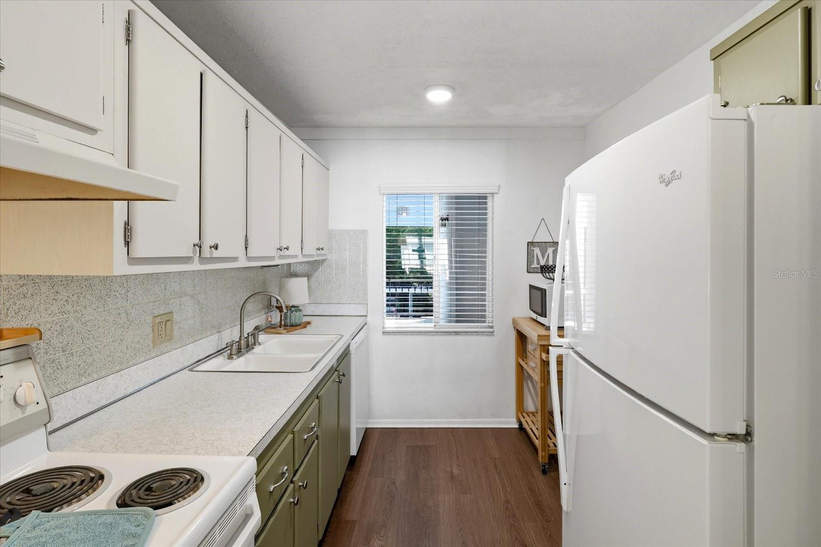 Image 11 of 26 For 2060 Marilyn Street 211