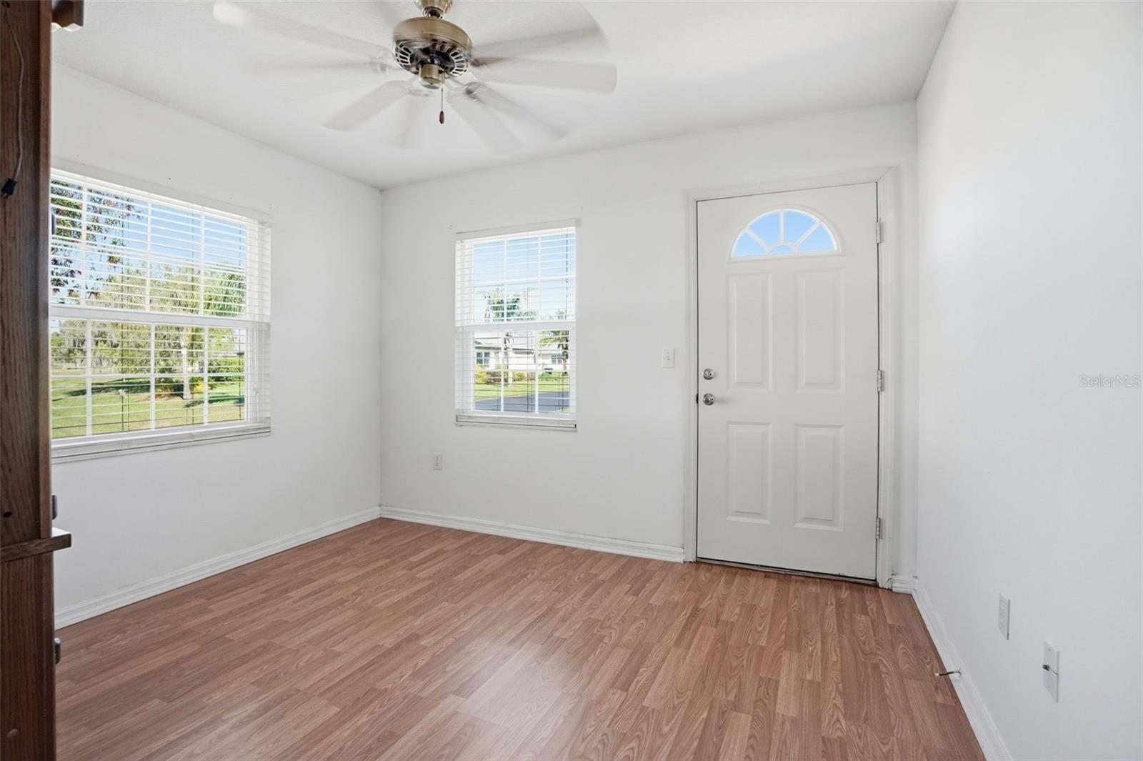 Image 12 of 31 For 37443 Redberry Court