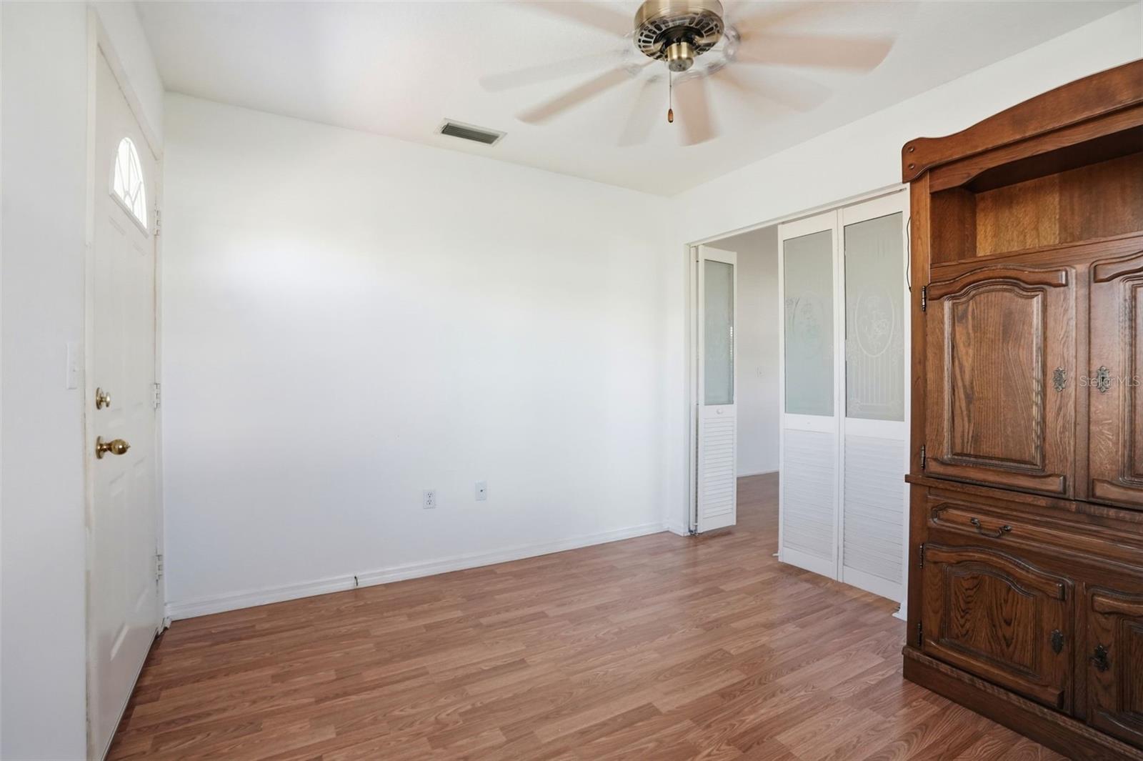 Image 13 of 31 For 37443 Redberry Court