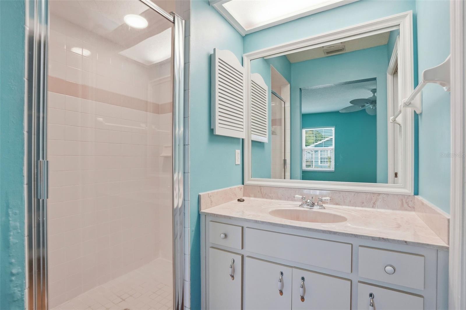 Image 18 of 31 For 37443 Redberry Court