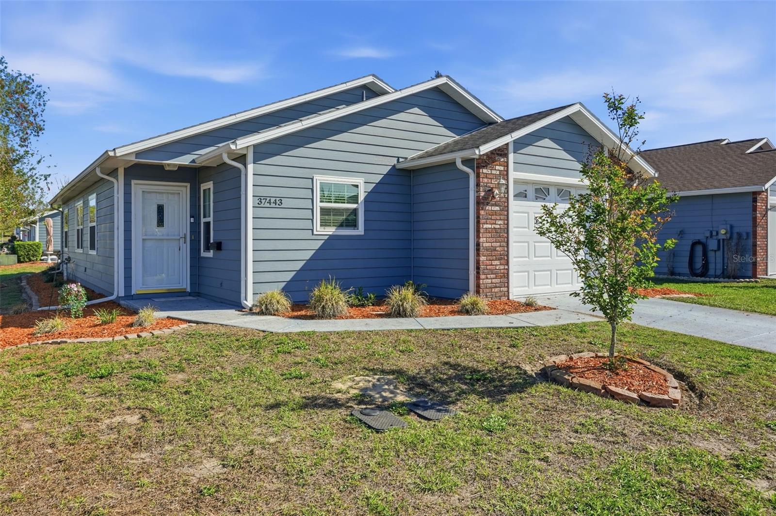 Image 2 of 31 For 37443 Redberry Court