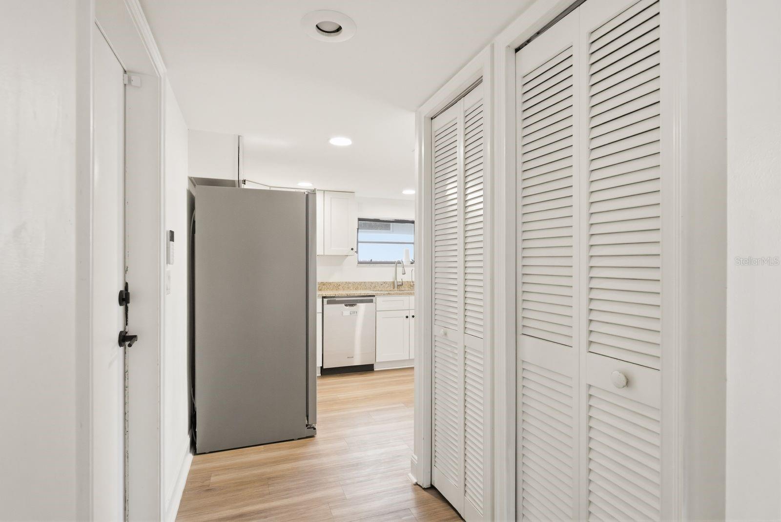 Image 18 of 45 For 2204 Howard Lane