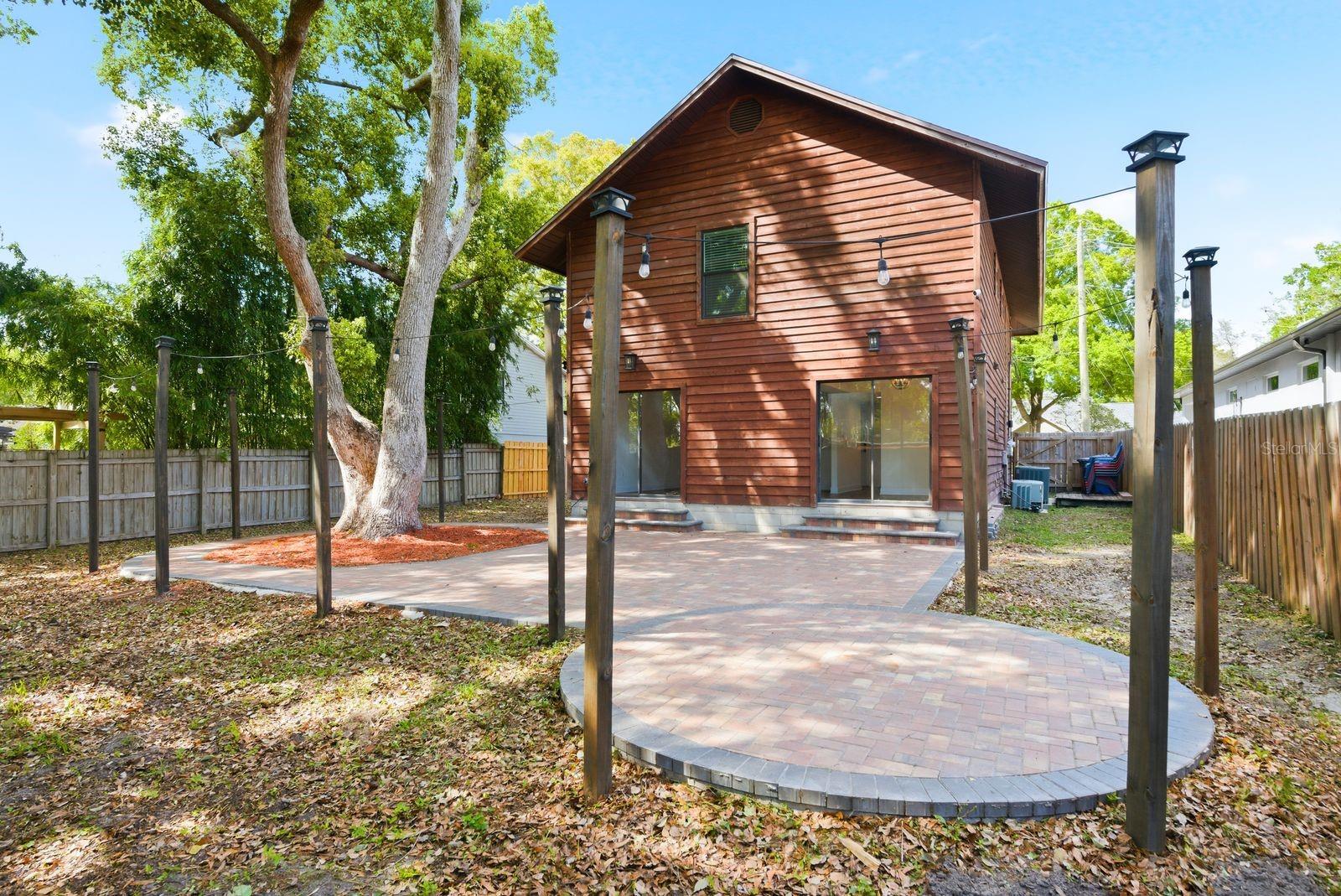 Image 38 of 45 For 2204 Howard Lane