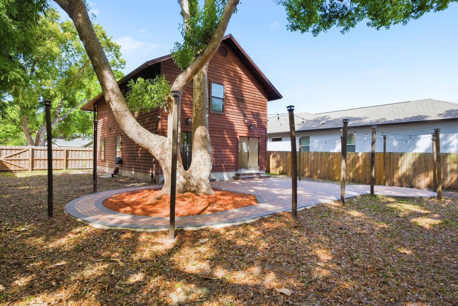 Image 39 of 45 For 2204 Howard Lane