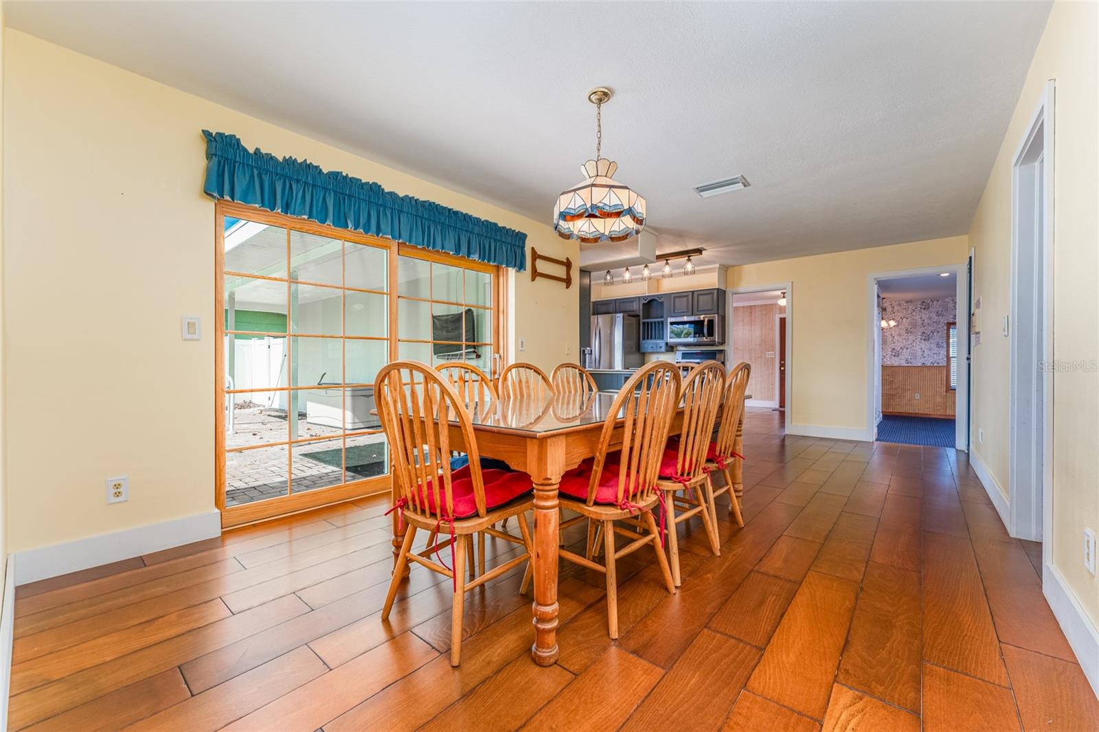 Image 14 of 41 For 2203 Vina Del Mar Boulevard