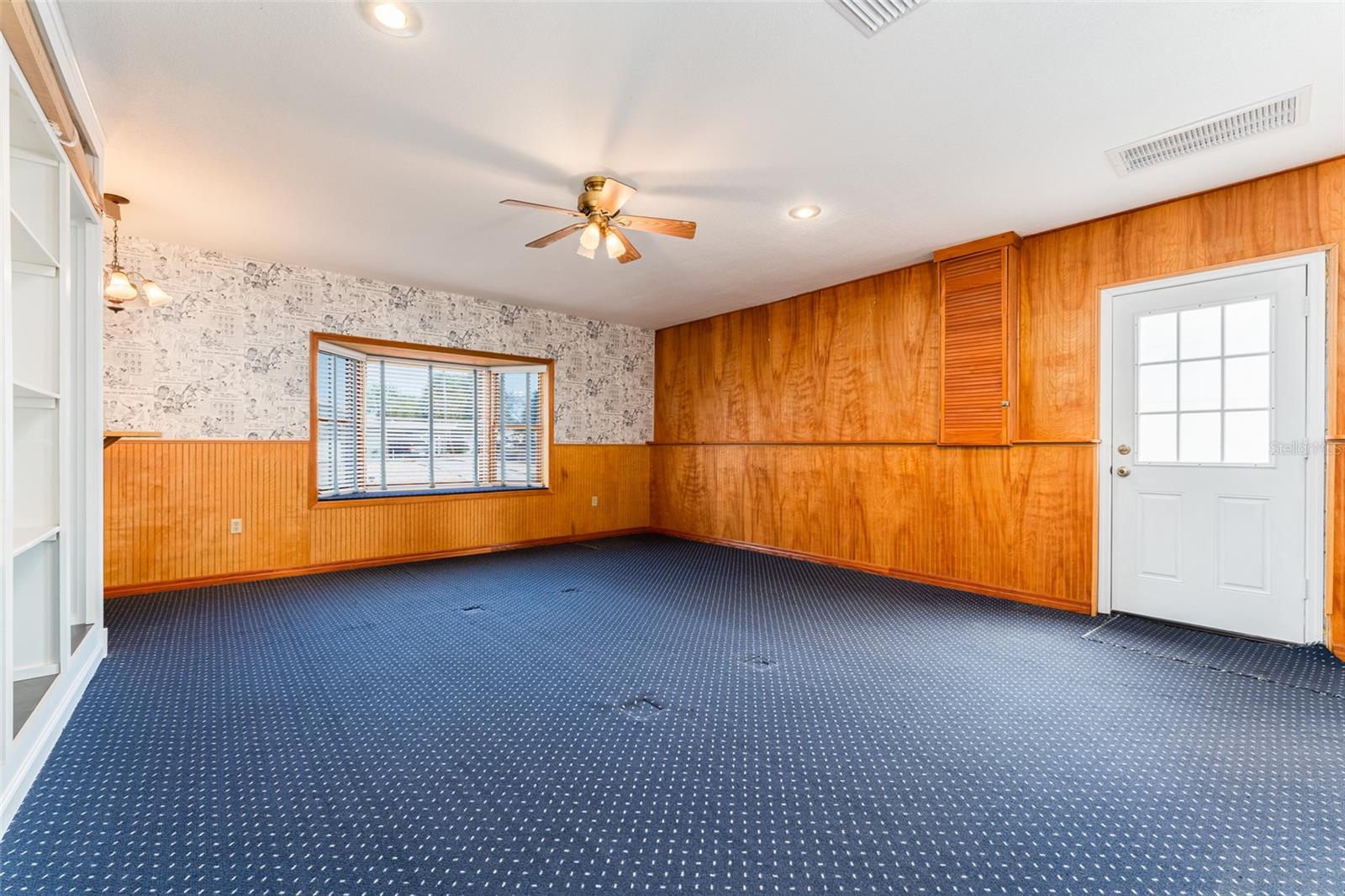 Image 16 of 41 For 2203 Vina Del Mar Boulevard