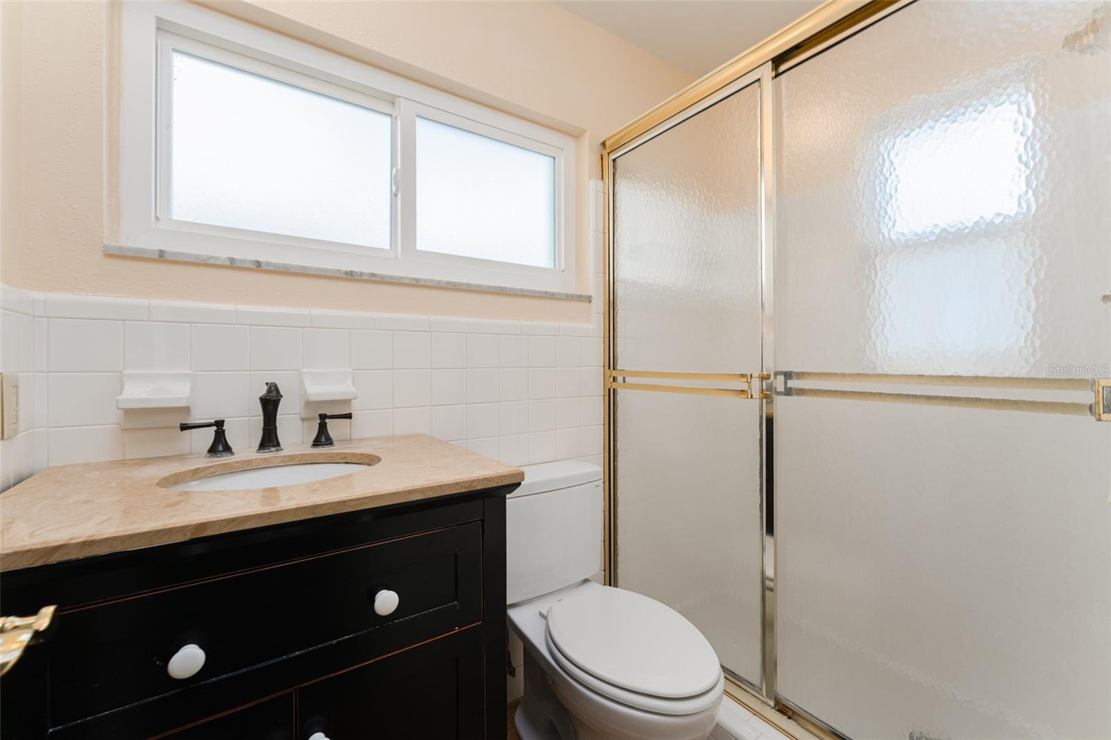 Image 20 of 41 For 2203 Vina Del Mar Boulevard