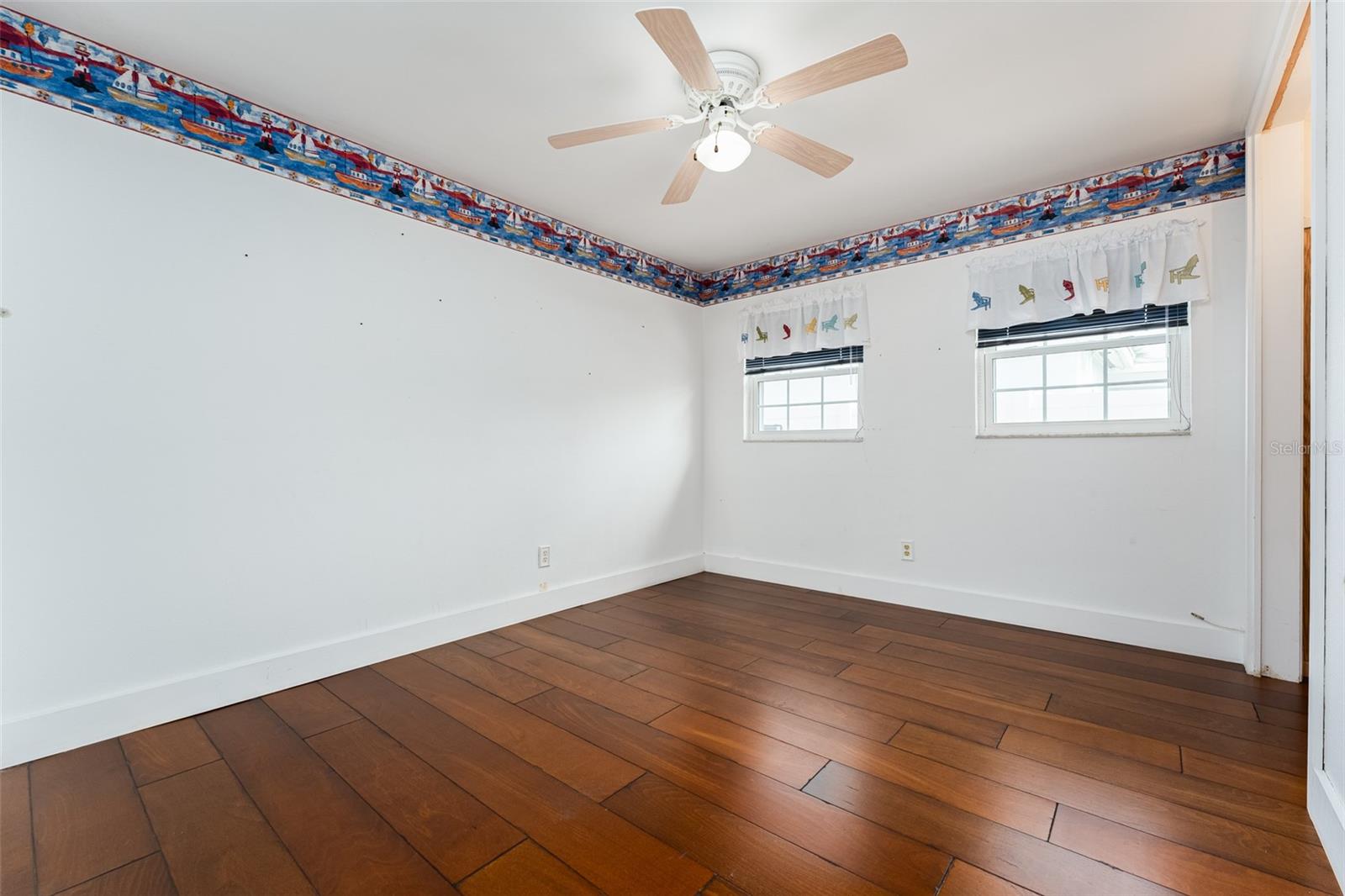 Image 22 of 41 For 2203 Vina Del Mar Boulevard