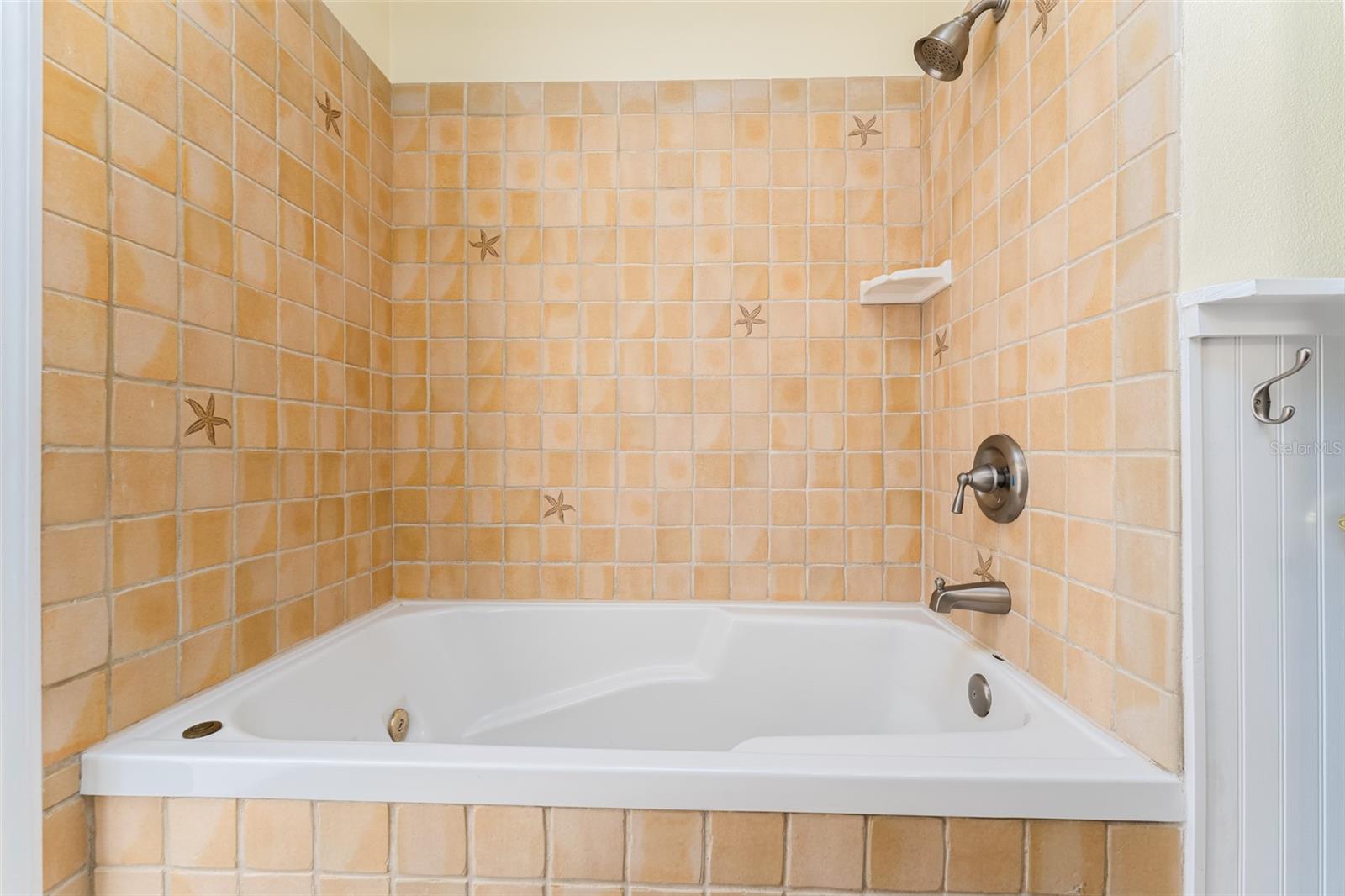 Image 24 of 41 For 2203 Vina Del Mar Boulevard