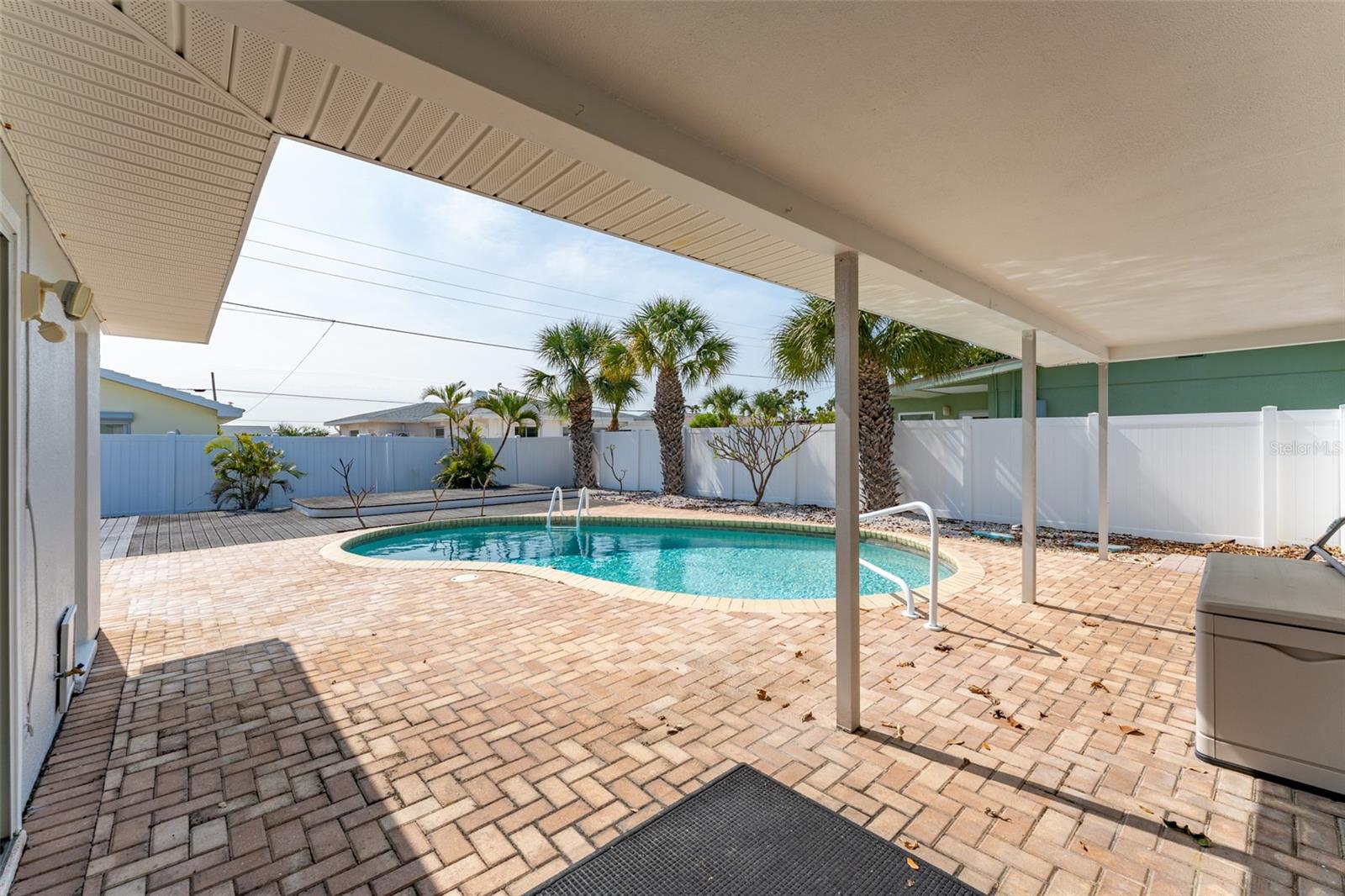 Image 26 of 41 For 2203 Vina Del Mar Boulevard