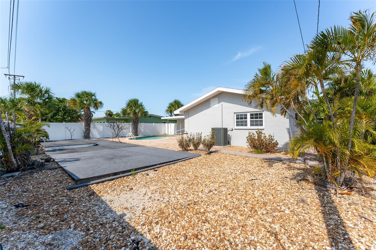 Image 31 of 41 For 2203 Vina Del Mar Boulevard