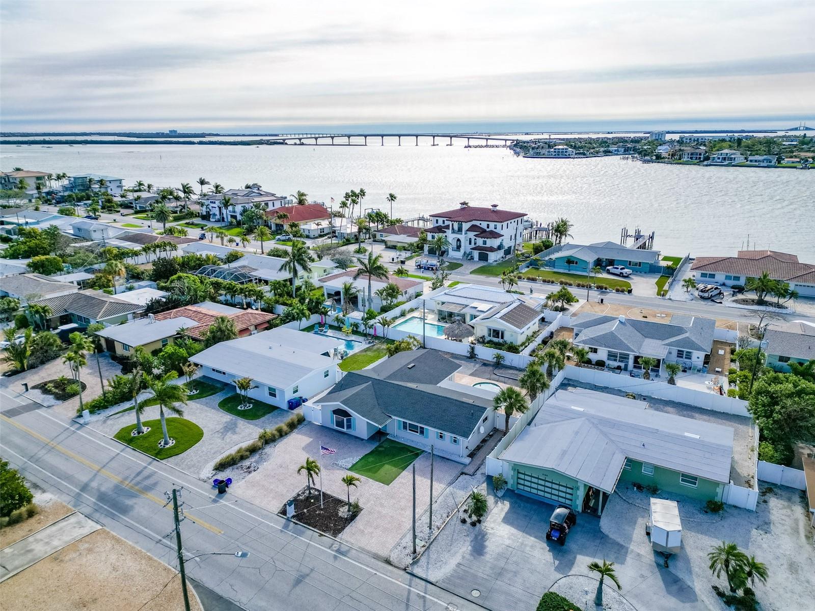 Image 37 of 41 For 2203 Vina Del Mar Boulevard