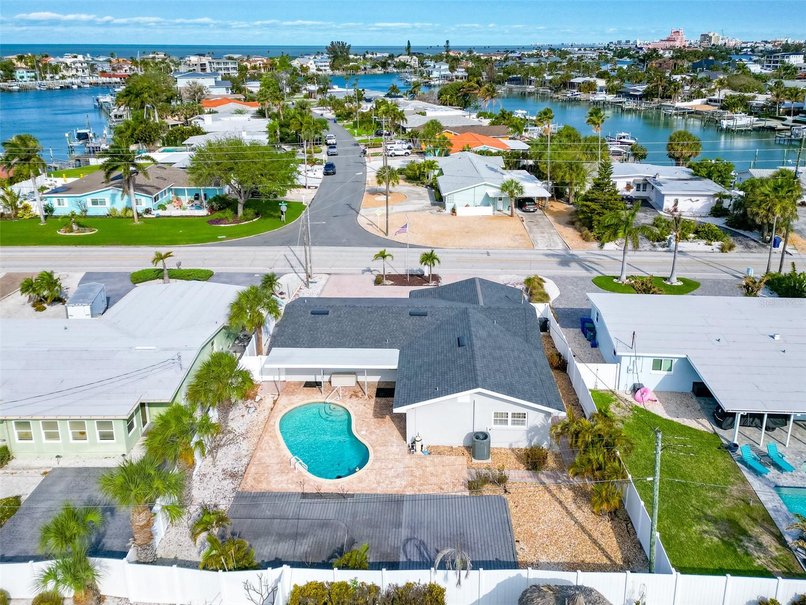 Image 38 of 41 For 2203 Vina Del Mar Boulevard