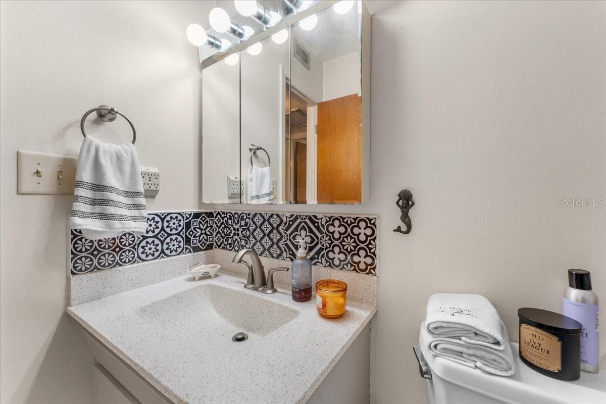 Image 22 of 35 For 266 Sky Loch Drive W