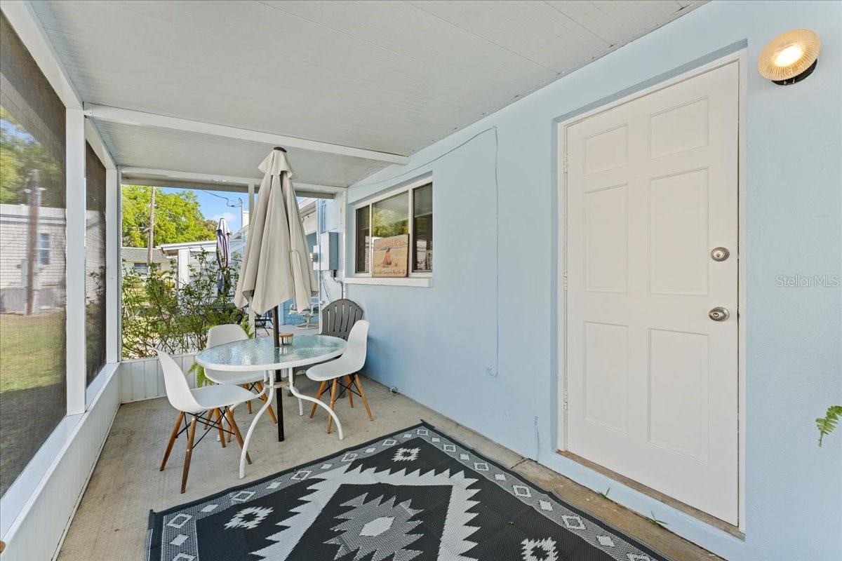 Image 27 of 35 For 266 Sky Loch Drive W