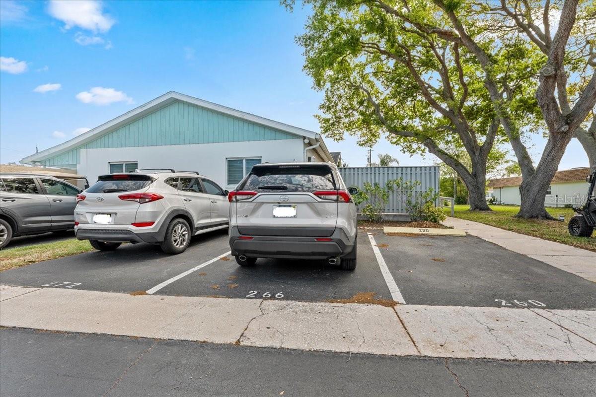 Image 32 of 35 For 266 Sky Loch Drive W