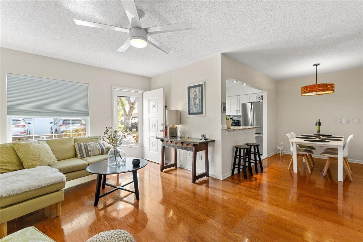 Image 5 of 35 For 266 Sky Loch Drive W