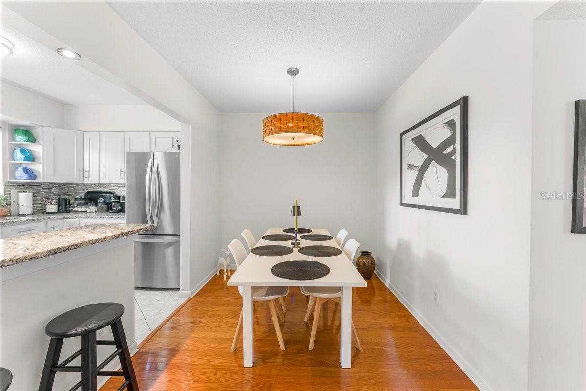 Image 9 of 35 For 266 Sky Loch Drive W