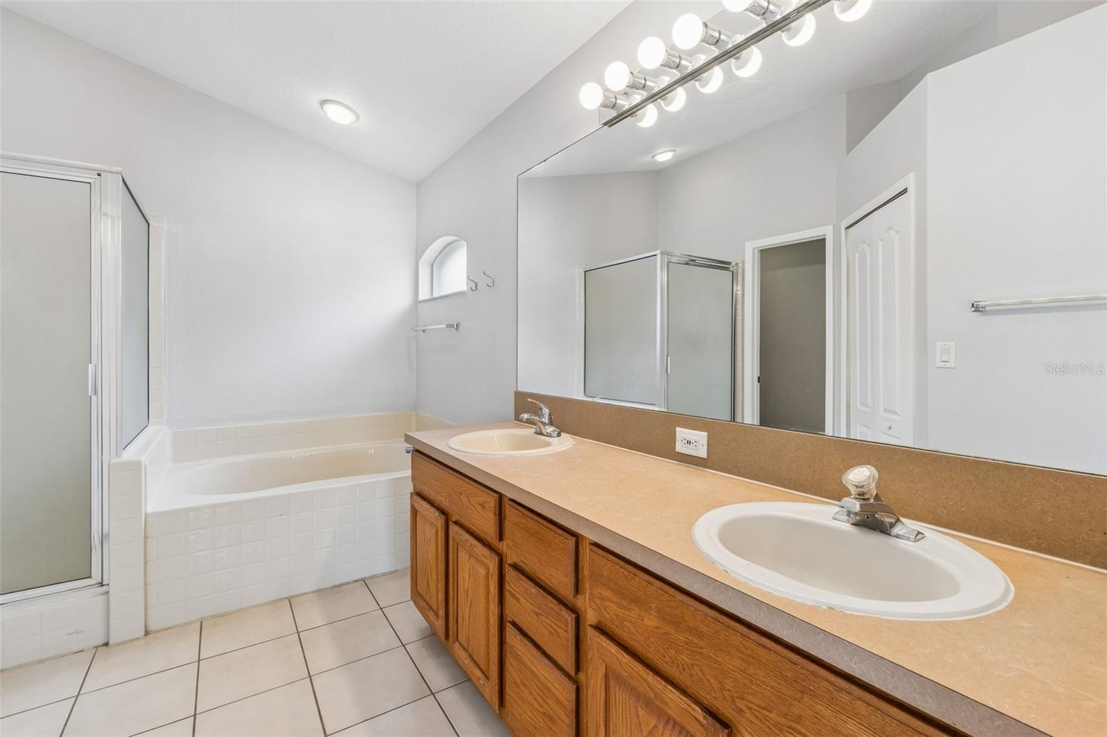 Image 18 of 28 For 2909 Billingham Drive